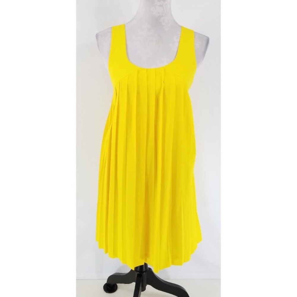 Club Monaco dress in size 10
